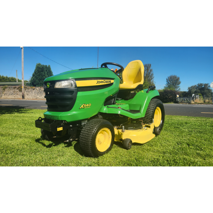 John Deere X540